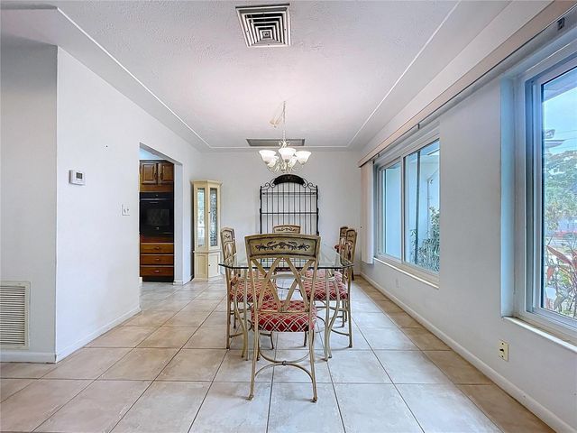 1002 BAY BREEZE TERRACE, Largo, FL 33770