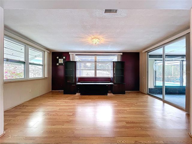 1002 BAY BREEZE TERRACE, Largo, FL 33770