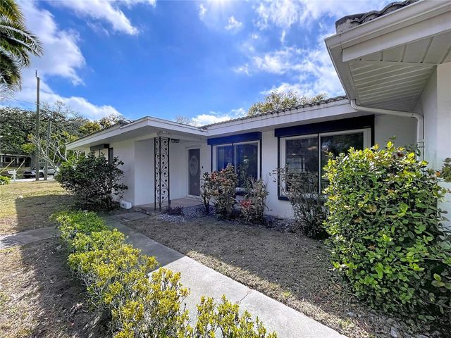 1002 BAY BREEZE TERRACE, Largo, FL 33770