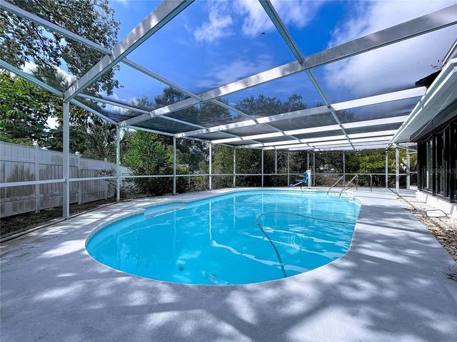 1002 BAY BREEZE TERRACE, Largo, FL 33770