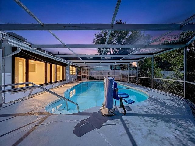 1002 BAY BREEZE TERRACE, Largo, FL 33770