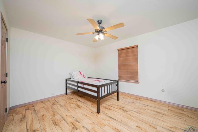 272 Seminole Loop, Jefferson, TX 75657