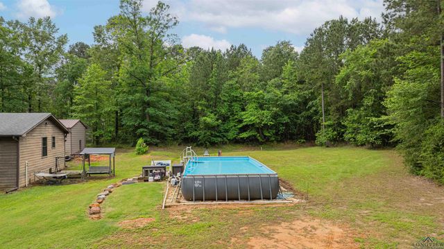 272 Seminole Loop, Jefferson, TX 75657