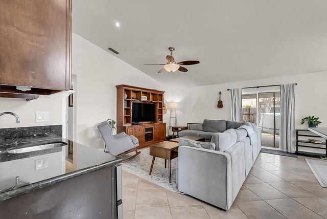 4212 Bahlke Ct, Salida, CA 95368