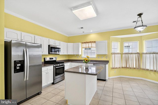 84 RAINFLOWER LA, West Windsor, NJ 08550