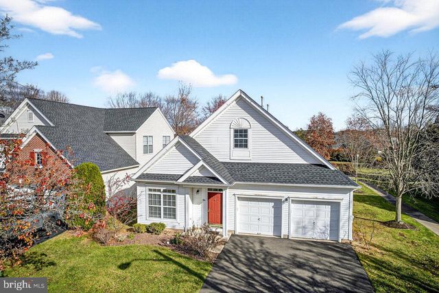 84 RAINFLOWER LA, West Windsor, NJ 08550