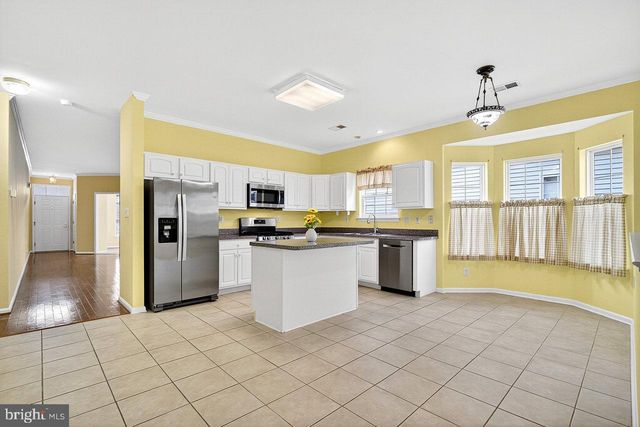 84 RAINFLOWER LA, West Windsor, NJ 08550