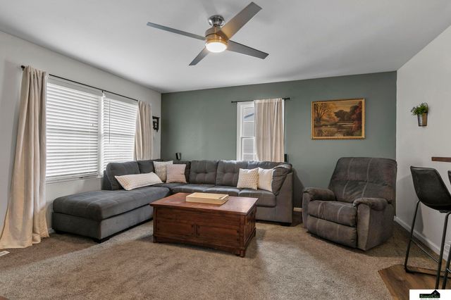 6120 Holdrege Street, Lincoln, NE 68505