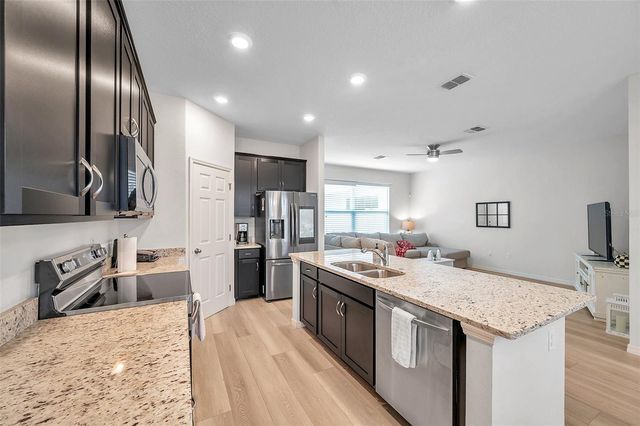 4966 AVALON PARK BOULEVARD, Wesley Chapel, FL 33545