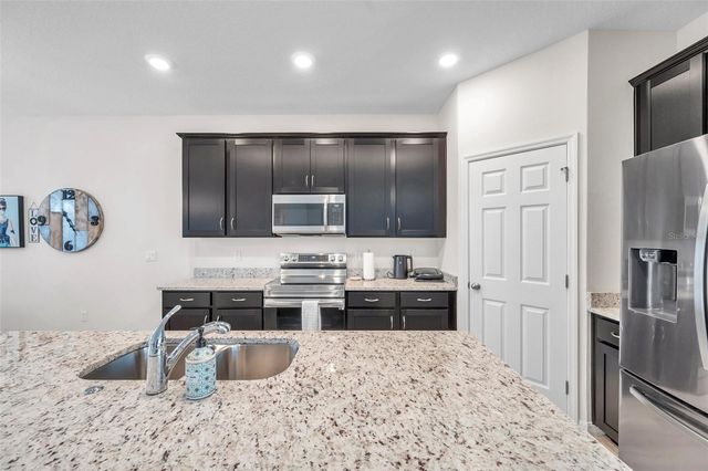 4966 AVALON PARK BOULEVARD, Wesley Chapel, FL 33545