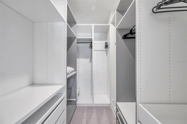 4966 AVALON PARK BOULEVARD, Wesley Chapel, FL 33545