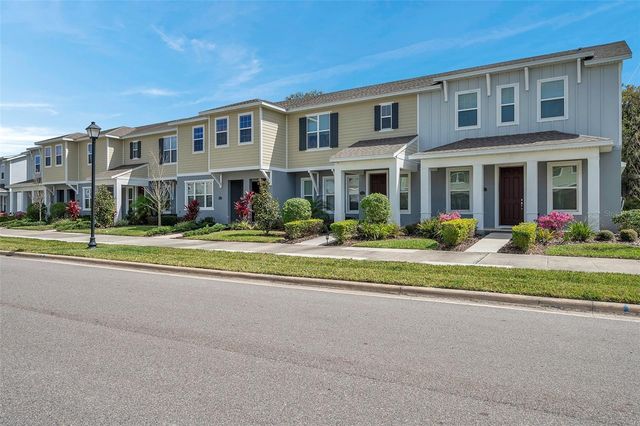 4966 AVALON PARK BOULEVARD, Wesley Chapel, FL 33545