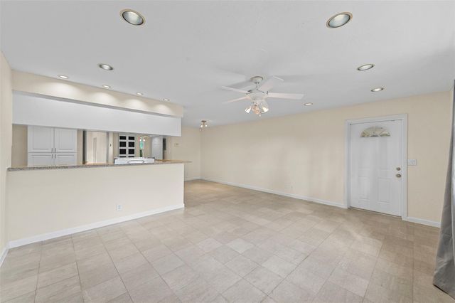 758 NE 13th Ct 7, Fort Lauderdale, FL 33304