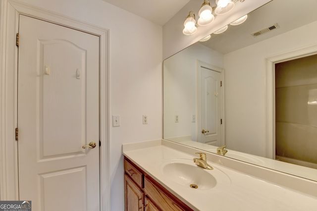 1005 Lewis Ridge Circle, Lawrenceville, GA 30045