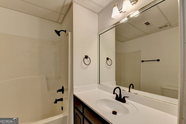 1005 Lewis Ridge Circle, Lawrenceville, GA 30045