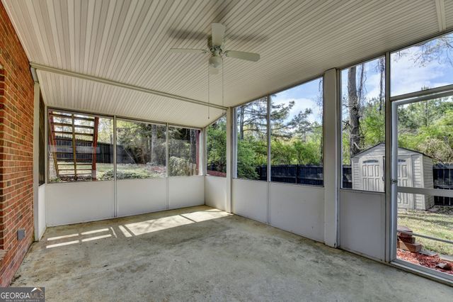 1005 Lewis Ridge Circle, Lawrenceville, GA 30045