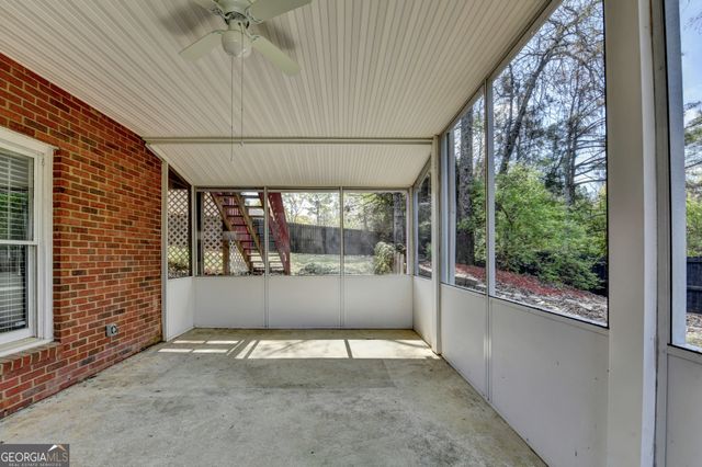 1005 Lewis Ridge Circle, Lawrenceville, GA 30045