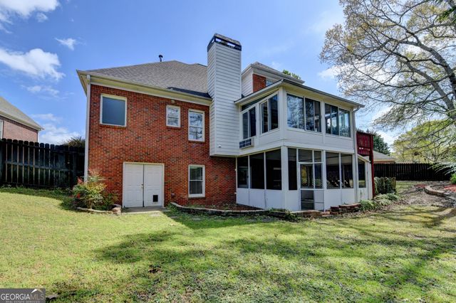 1005 Lewis Ridge Circle, Lawrenceville, GA 30045