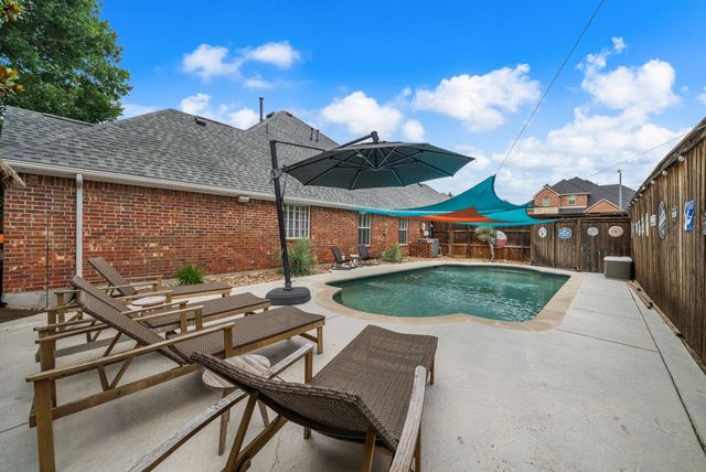 1910 Skipaway Drive, Rowlett, TX 75088