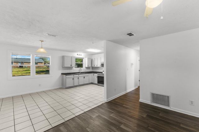 2423 SOUTHDALE Drive, Hephzibah, GA 30815