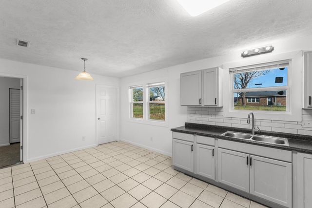 2423 SOUTHDALE Drive, Hephzibah, GA 30815