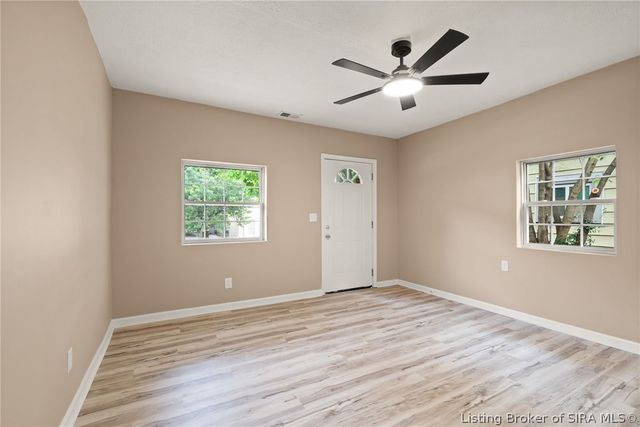 705 W 7th Street, New Albany, IN 47150