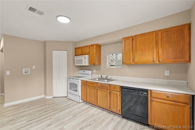 705 W 7th Street, New Albany, IN 47150