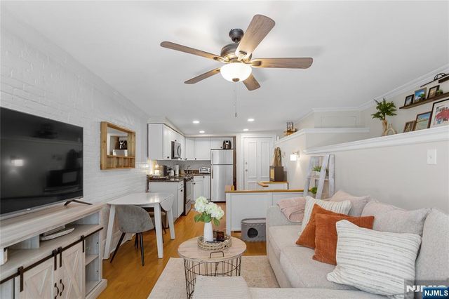 1030 Willow Avenue 2, Hoboken, NJ 07030