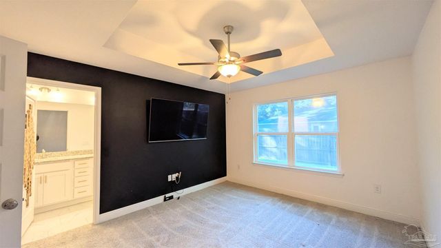 151 Calvert Oaks Dr, Pensacola, FL 32514