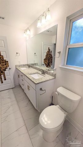 151 Calvert Oaks Dr, Pensacola, FL 32514