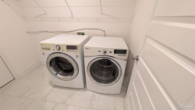 151 Calvert Oaks Dr, Pensacola, FL 32514