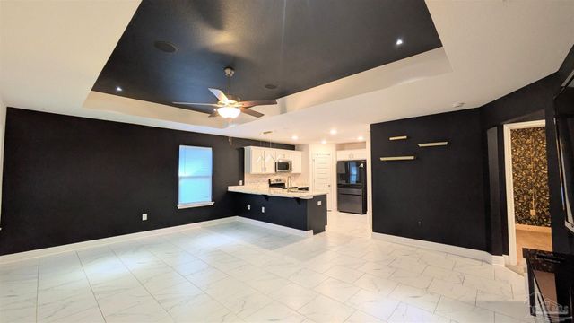 151 Calvert Oaks Dr, Pensacola, FL 32514