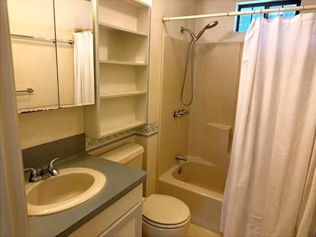 207 Fishers Point, Burkeville, TX 75932