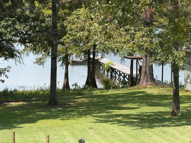207 Fishers Point, Burkeville, TX 75932