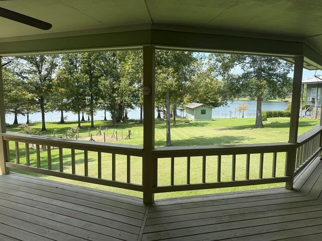 207 Fishers Point, Burkeville, TX 75932