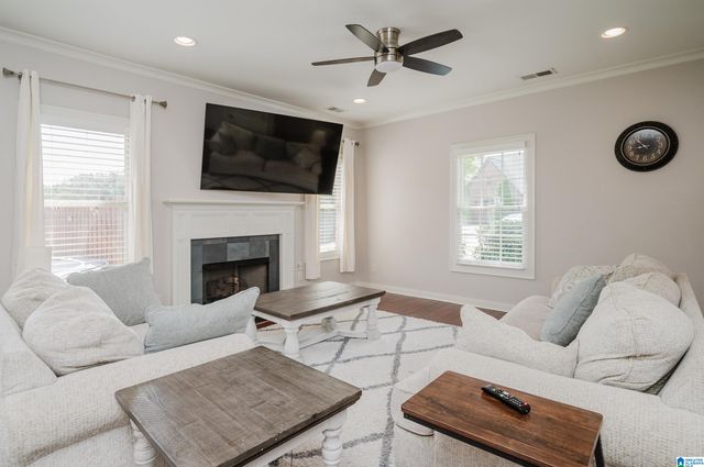 1586 CHACE WAY, Hoover, AL 35244