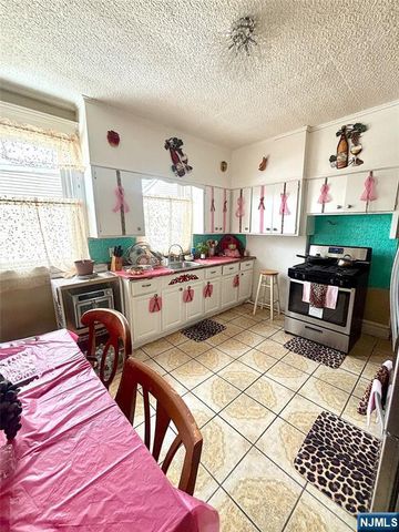 723 Stuyvesant Avenue, Irvington, NJ 07111