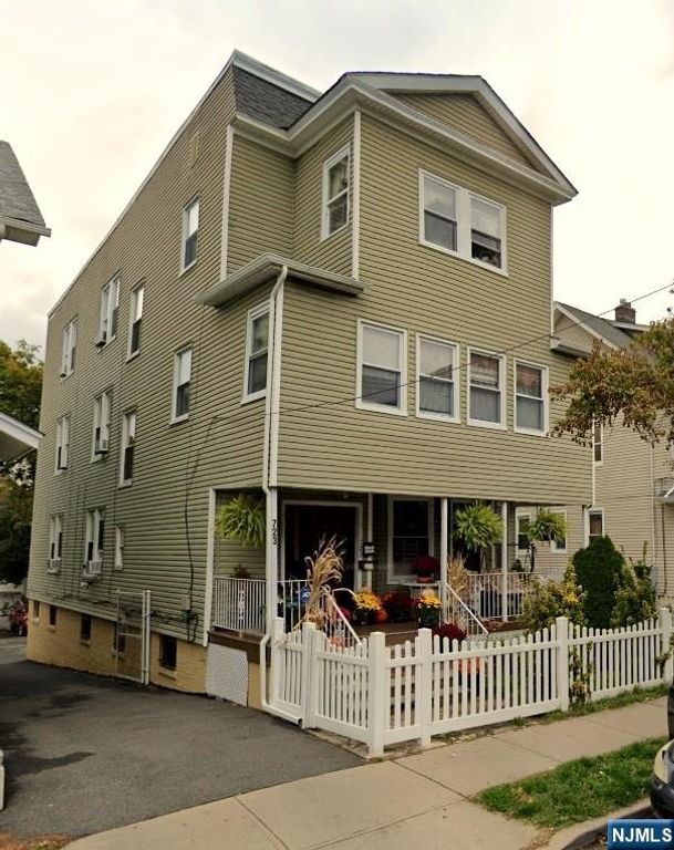 723 Stuyvesant Avenue, Irvington, NJ 07111