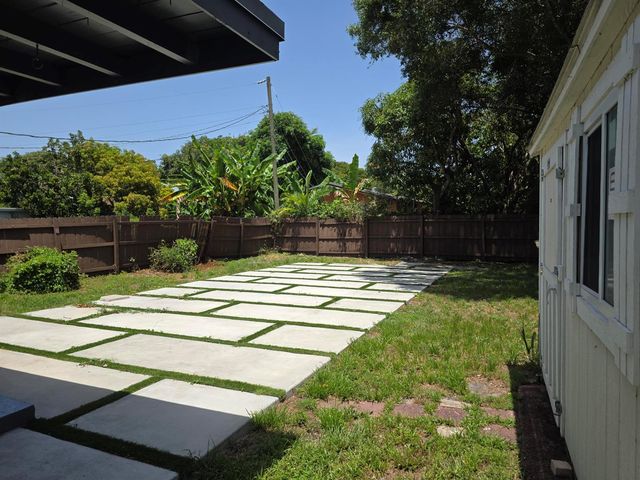 1220 NE 1ST Avenue, Fort Lauderdale, FL 33304