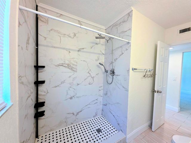 1220 NE 1ST Avenue, Fort Lauderdale, FL 33304