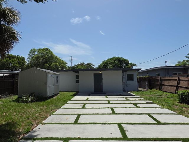 1220 NE 1ST Avenue, Fort Lauderdale, FL 33304