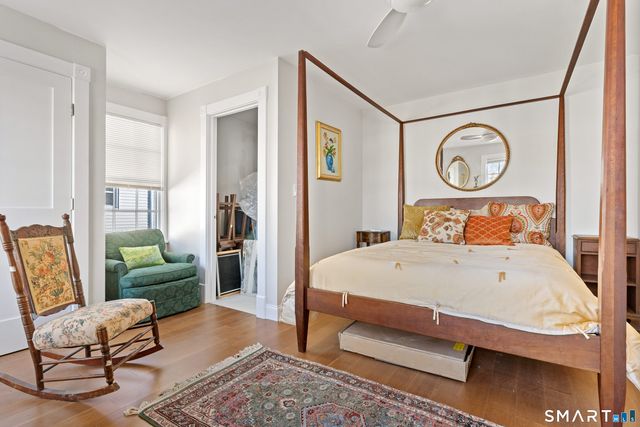 318-316 Grovers Avenue, Bridgeport, CT 06605