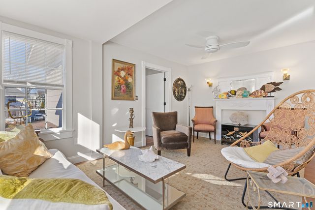 318-316 Grovers Avenue, Bridgeport, CT 06605