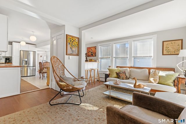 318-316 Grovers Avenue, Bridgeport, CT 06605