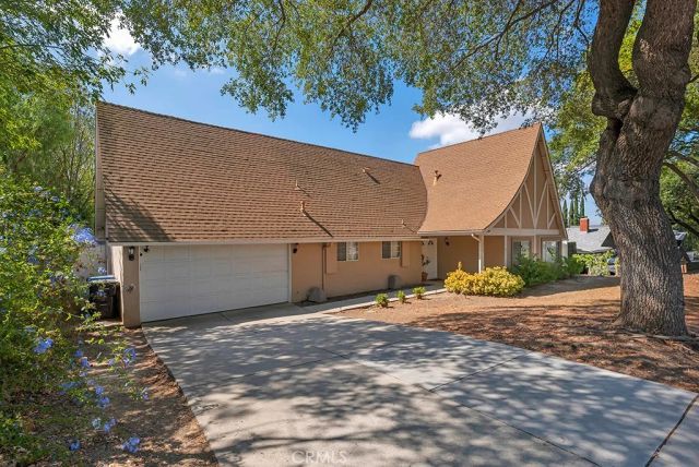 1322 E Avenida De Los Arboles, Thousand Oaks, CA 91360