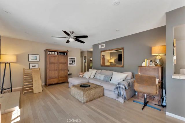 1322 E Avenida De Los Arboles, Thousand Oaks, CA 91360