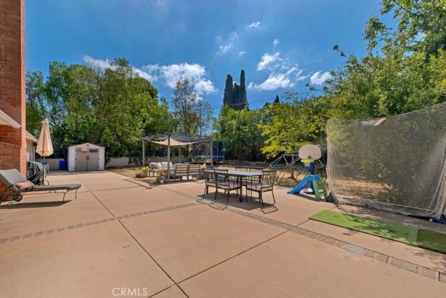 1322 E Avenida De Los Arboles, Thousand Oaks, CA 91360