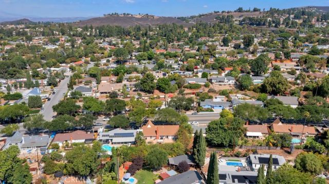 1322 E Avenida De Los Arboles, Thousand Oaks, CA 91360