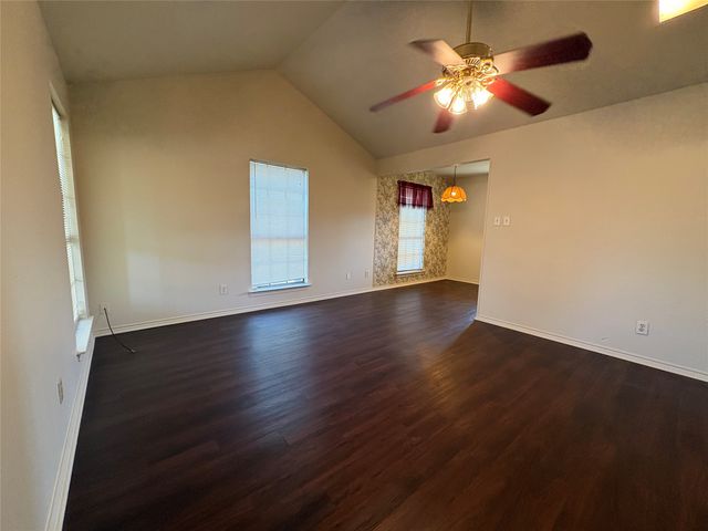 714 HILLCREST, Cedar Hill, TX 75104