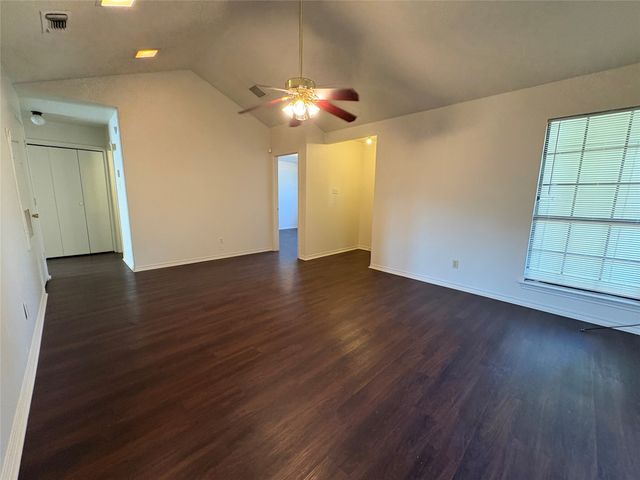 714 HILLCREST, Cedar Hill, TX 75104